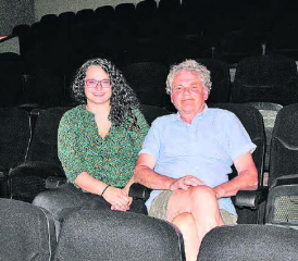 Mit einem neuen Konzept wollen Nadia Wagner und Clo Bisaz den Kinobetrieb im TaB wieder aufnehmen. (Bild: grh)