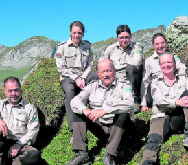 In der Natur zu Hause: Wenn die Ranger in Klausur gehen, tun sie dies zwar nicht am Hallwilersee. Aber den Kopf lüften sie trotzdem draussen aus. (Bild: zVg.)