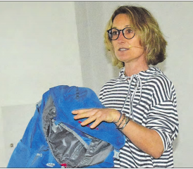 Dieser Rucksack für alles Hab und Gut: Mit diesem Rucksack, einem kleinen Rucksäckchen für Mira und einer überlebenswichtigen Bauchtasche waren Susanne und Mira während Wochen durch Schnee, Eis und Regen, bei klirrender Kälte unterwegs. (Bild: st.)