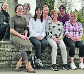 Das motivierte OK vom Ferien(s)pass Menziken: (vorne v.l.n.r.) Jessica Heimann (Angebotsplanung), Mehtap Sirin (Schatzmeisterin, Sponsoring), Petra Leutwyler (Allrounderin), Larissa Däppen (Angebotsplanung, Allrounderin). Hinten: Ilona Erismann (Sponsoring, Begleitung Angebote), Maya Bruderer (Aktuarin, Berichterstattung), Iris Haller (Homepage Betreuung, Angebotsplanung), Sandra Lörtscher (Angebotsplanung, Allrounderin). (Bild: zVg.)