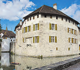 Die neue Wunderkammer auf Schloss Hallwyl widmet sich dem früheren Schlossherrn Hans von Hallwyl (1835 – 1909). (Bild: zVg.)
