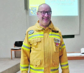 Daniel Aeschbach referierte über die Einsätze die «@fire Schweiz» im vergangenen Jahr in der Türkei erbracht hatte. (Bild: zVg.)