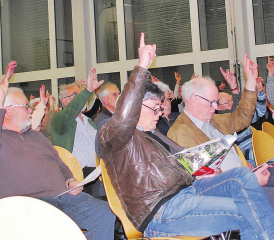 137 Seener Stimmbürger fanden sich zur ausserordentlichen Gemeindeversammlung ein. (Bild: hh.)