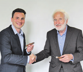 Neuer Verwaltungsrat der Villiger-Gruppe: Lucien Villiger (r.), Enkel von Heinrich Villiger, der Präsident der Verwaltungsräte der Villiger Söhne Holding AG und der Villiger Söhne AG ist. (Bild: pd.)