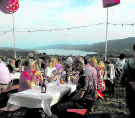 Die Bundesfeier mit dem schönsten Ausblick über den See: Die besten Plätze auf dem Eichberg waren schnell besetzt. (Bilder: hh.)