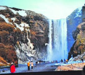 Bei diesem Anblick stockt der Atem: Einer der weltweit grössten Wasserfälle bietet ein einzigartiges Naturschauspiel. (Bild: Marcel Hauri)