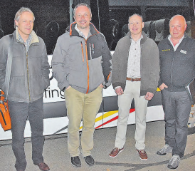 Stellen die Rahmenbedingungen für das Wiliberger Ruftaxi klar: Jürg Bitterli (BVU, Öffentlicher Verkehr), Gemeinderat Manfred Müller, Gemeindeammann Patric Jakob und Markus Zinniker, Walter Tschannen AG. (Bild: aw.)