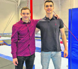Bald heisst es Koffer packen für Noe Seifert (Satus ORO) und Florian Langenegger (STV Schlossrued, rechts). (Bild: Charly Zimmerli)