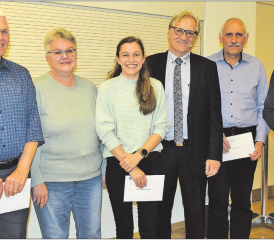 Ihre treuen Dienste wurden gewürdigt (v.l.): Markus Arnet, Susanne Bircher, Rahel Hugentobler, Martin Goldenberger, Daniel Zehnder und Thomas Gehrig. (Bild: Frieda Steffen)
