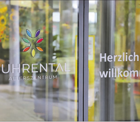 «In Kürze ist alles neu» ist heute noch auf der neuen Webseite zu lesen – am Birkenweg in Schöftland ist die Namensänderung aber schon zu sehen. (Bild: Remo Conoci)