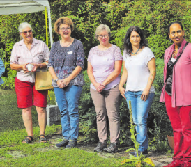 Unter den Gästen: Burgs Gemeinderätin Ursula Friederich (Mitte) und Geschäftsführerin der Spitex Menziken-Burg, Taimy Luis. (Bilder: rc.)