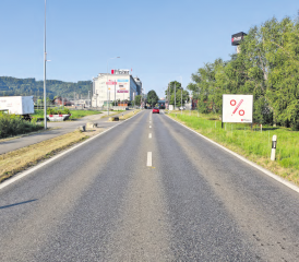 Eine Brücke für den Strassenverkehr solls richten: Die Wirkung, die einst die Unterführung für die WSB-Züge gebracht hat, ist längst verpufft, denn inzwischen fahren die SBB-Züge häufiger und sollen zwischen Zofingen und Lenzburg in Zukunft noch intensiver verkehren. (Bild: rc.)