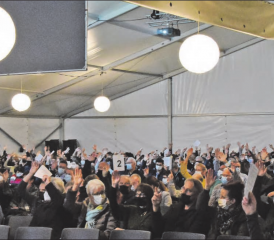 Beinwiler Gemeindeversammlung mit 301 Stimmbürgern: Trotz Grossaufmarsch unterliegen alle Beschlüsse dem fakultativen Referendum. (Bild zVg.)