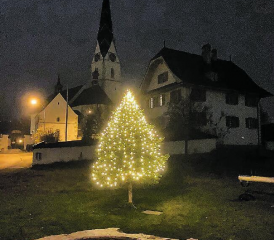 In einer stillen Nacht, im Rickenbacher Ortsteil: Adventsstimmung in Pfeffikon. (Bild: zVg.)
