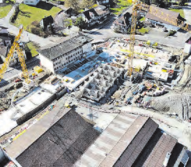 Ein Blick von oben zeigt, wie sehr das Areal das Dorfzentrum von Dürrenäsch prägt und prägen wird.