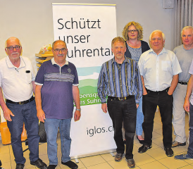 Der neu formierte Vorstand der IG Lebensqualität Oberes Suhrental blickt hoffnungsvoll in die nahe Zukunft: v. l. Präsident Werner Hochuli, Herbert Rutterschmidt, Ernst Hauri, Vizepräsident, Roland Dätwyler, Aktuar, Chantal Brändli, Martin Baumann, Kassier, Markus Nussbaumer und Peter Stebler, abwesend Johannes Baer. (Bilder: aw.)
