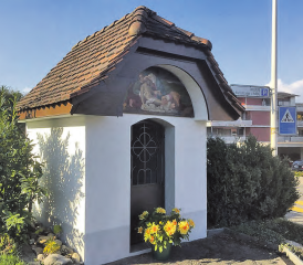 Wird anlässlich des Pfarreifestes eingesegnet: die neue restaurierte Butzenkapelle im Winkel. (Bild: zVg.)