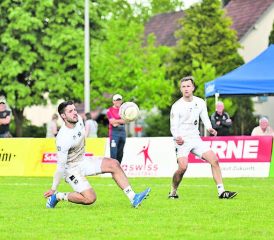 Die Oberentfelder Faustballer gewinnen zum Abschluss der Hinrunde doppelt. (Bild: Alexander Stürchler / Swiss Faustball)