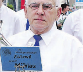 Ein Leben für die Blasmusik: Karl Leutwiler demissionierte nach beinahe 63 Jahren,Anton Graber ist seit 1969 aktives Mitglieder der Musikgesellschaft Zetzwil. (Bilder: zVg.)