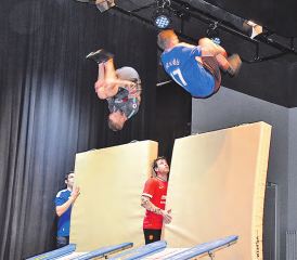 Flugmodus: Hohe Sprünge auf der Oberkulmer Bühne.