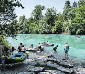 Gewässer bringen Abkühlung, bergen aber auch Gefahren. (Bild: zVg.)