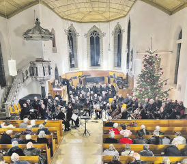 Sorgte für festliche Stimmung: Kammerorchester Schöftland unter Mitwirkung des. kath. und ref. Kirchenchors und Yvonne Härdi, Solistin Sopran und Flöte. (Bild: Dominique Rubin)