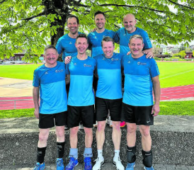 Der Männerriege Rickenbach gelang die Titelverteidigung am traditionellen Volleyballturnier in Rothenburg. (Bild: zVg.)