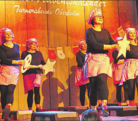 Grüsse aus der Weihnachtsbäckerei: Der Frauenturnverein tanzte mit Zimtsternen und Spitzbueben im Takt. (Bilder: moha.)