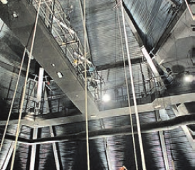 cirqu’7: «Le Vide – essai de cirque»: L’Association du Vide. (Bild: Vasil Tasevski)