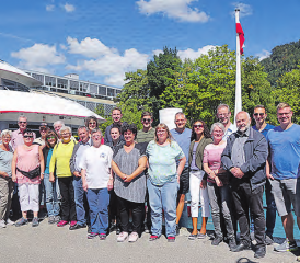 Für einmal ohne Instrumente auf Reisen: Die Musikgesellschaft Meisterschwanden unterwegs im Berner Oberland. (Bild: zVg.)