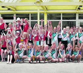 52 junge Turnerinnen konnten am ersten Vergleichswettkampf Gontenschwil/Reinach ihr Können unter Beweis stellen. (Bilder: zVg.)