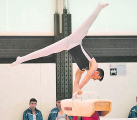 Topform bestätigt: Florian Langenegger wurde an den Mittelländischen Kunstturnertagen in Liestal Zweiter. (Bilder: zVg.)