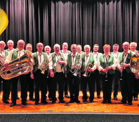 Gelungenes Konzert in der Mehrzweckhalle Walde: Die Schiltwalder Blaskapelle konnte kürzlich endlich wieder vor Publikum auftreten. (Bild: zVg.)