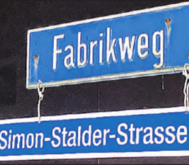 «Simon-Stalder-Strasse»: Auf Initiative seiner Fans und zu Ehren der Leistungen des Rickenbacher Turners. (Bild: zVg.)
