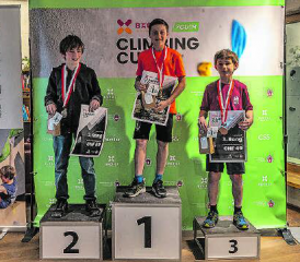 Podium Herren U13: Noël Fankhauser, Elijah Kofler und Fermin De Ezcurra. (Bilder: SAC/Vladek Zumr)