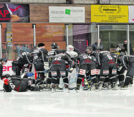 Auch auf fremdem Eis erfolgreich – die Red Lions mussten ihr Heimspiel kurzfristig nach Sursee verlegen. (Archivbild: Roland Jaus)