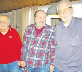 Die Gewinner der Jass-Jahresmeisterschaft Wynental/Seetal: (v.l.n.r.) Josef Häfliger (3. Rang), Max Eberle (1. Rang) und Fritz Walther (2. Rang). (Bilder: hh.)