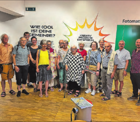 Die Mitglieder der SP Gränichen besuchten die spannende Führung durch die Sonderausstellung «Cool down Aargau» im Naturama. (Bild: zVg.)