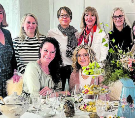 Voller Ideen: Die acht Organisatorinnen von Pro Schöftland haben für 2025 ein Programm voller Überraschungen auf die Beine gestellt. (Bild: zVg.)