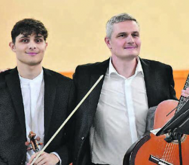 Für ein Konzert der Extraklasse zeigten sich David Zipperle und sein Sohn Jonathan in der Kirche Menziken verantwortlich. (Bilder: hg.)