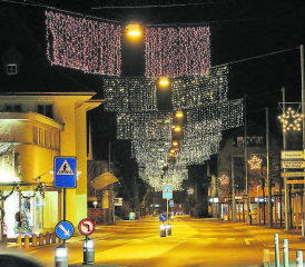 Der «Teppich» in Reinach wird auch in diesem Jahr erleuchtet. Dank LED-Technologie konnte der Stromverbrauch minimiert werden.