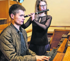 Orgel und Traversflöte im Gleichklang: Daniel Pochwala und Eleonora Bišcevic verzauberten mit ihrem Spiel in der reformierten Kirche Reinach. (Bild: psi.)