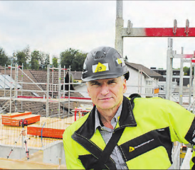 Es darf gratuliert werden: Die JS Baudienstleistungen GmbH von Johannes Schüpfer feiert das zehnjährige Bestehen. (Bild: zVg.)