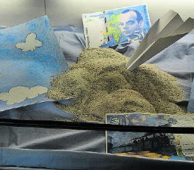 «Der kleine Prinz»: Ein schriftstellerisches Glanzstück, das sogar mittels 50-Franc-Schein gewürdigt wurde. (Bilder: st.)