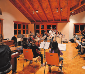 Das Streicherensemble Tutti begeisterte das Publikum. (Bilder: zVg.)