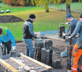 Hilfreiche Hände: Gemeinsam packten die Freiwilligen aus den verschiedenen Vereinen beim Rückbau mit an.