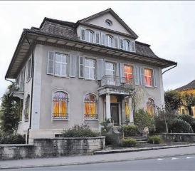 1,25 Millionen für Kauf und Planung der Renovation: Die Liegenschaft Dorfstrasse 9 soll in den Besitz der Ortsbürger wechseln. (Bild: Remo Conoci)