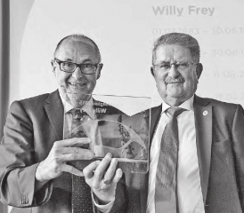 Während der Verleihung der SFV-Ehrenmitgliedschaft im Jahr 2015: Willy Frey (rechts) zusammen mit SFV-Zentralpräsident Peter Gilliéron. (Bild: Archiv/zVg.)
