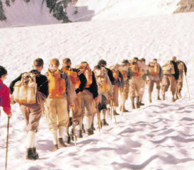 Unterwegs: Die SAC Sektion Homberg auf einem Foto aus längst vergangenen Zeiten. (Bilder:zVg.)