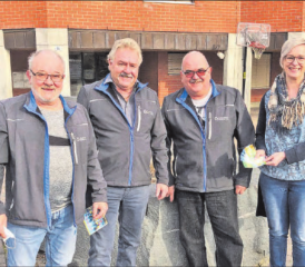 Stolzer Betrag für das Zentrum für körperbehinderte Kinder Zeka in Aarau gesammelt: Scheckübergabe mit Felix Hunziker, Heino Hängärtner, Hampe Salathé, Madlén Adam-Klee (Teamleiterin Tagesstruktur Schule) (v.l.n.r.). (Bild: zVg.)